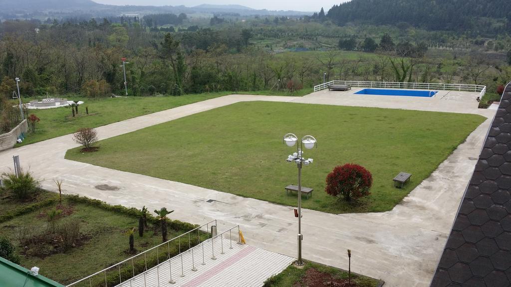 Geomunoreum Hostel Jeju Ngoại thất bức ảnh