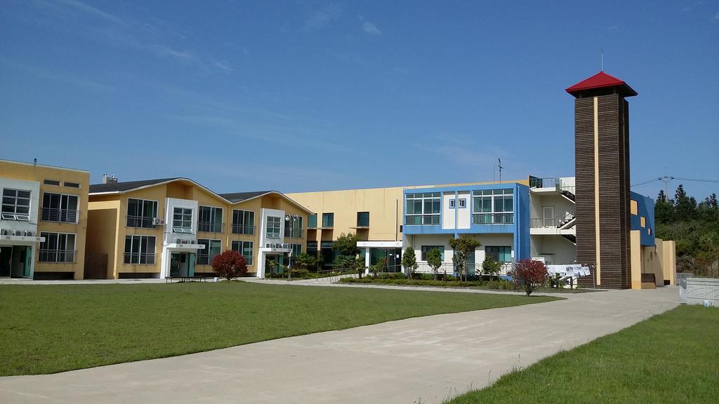 Geomunoreum Hostel Jeju Ngoại thất bức ảnh